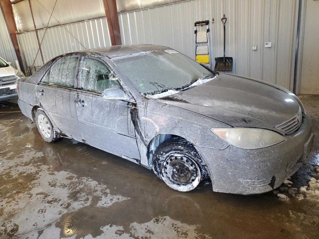 2005 Toyota Camry - Image 4