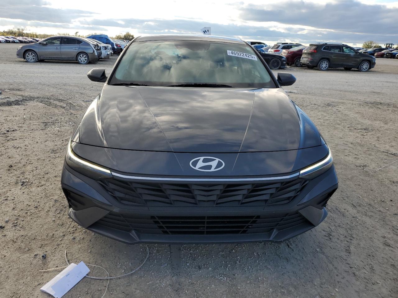2024 Hyundai Elantra - Image 5