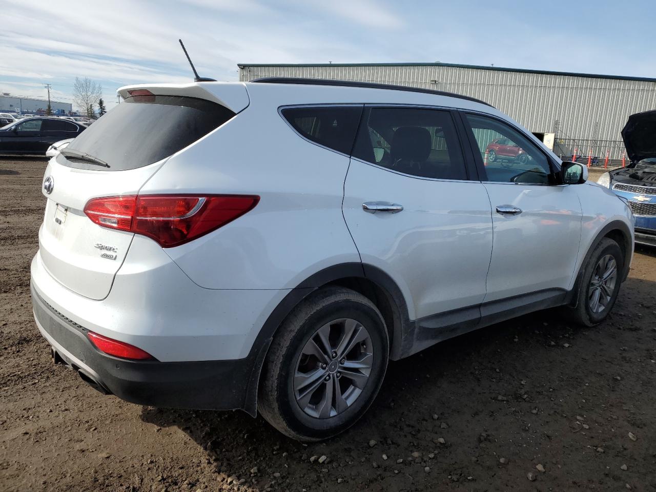 2016 Hyundai Santa Fe - Image 3