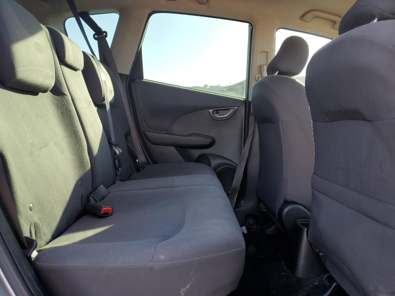 2012 Honda Fit - Image 10