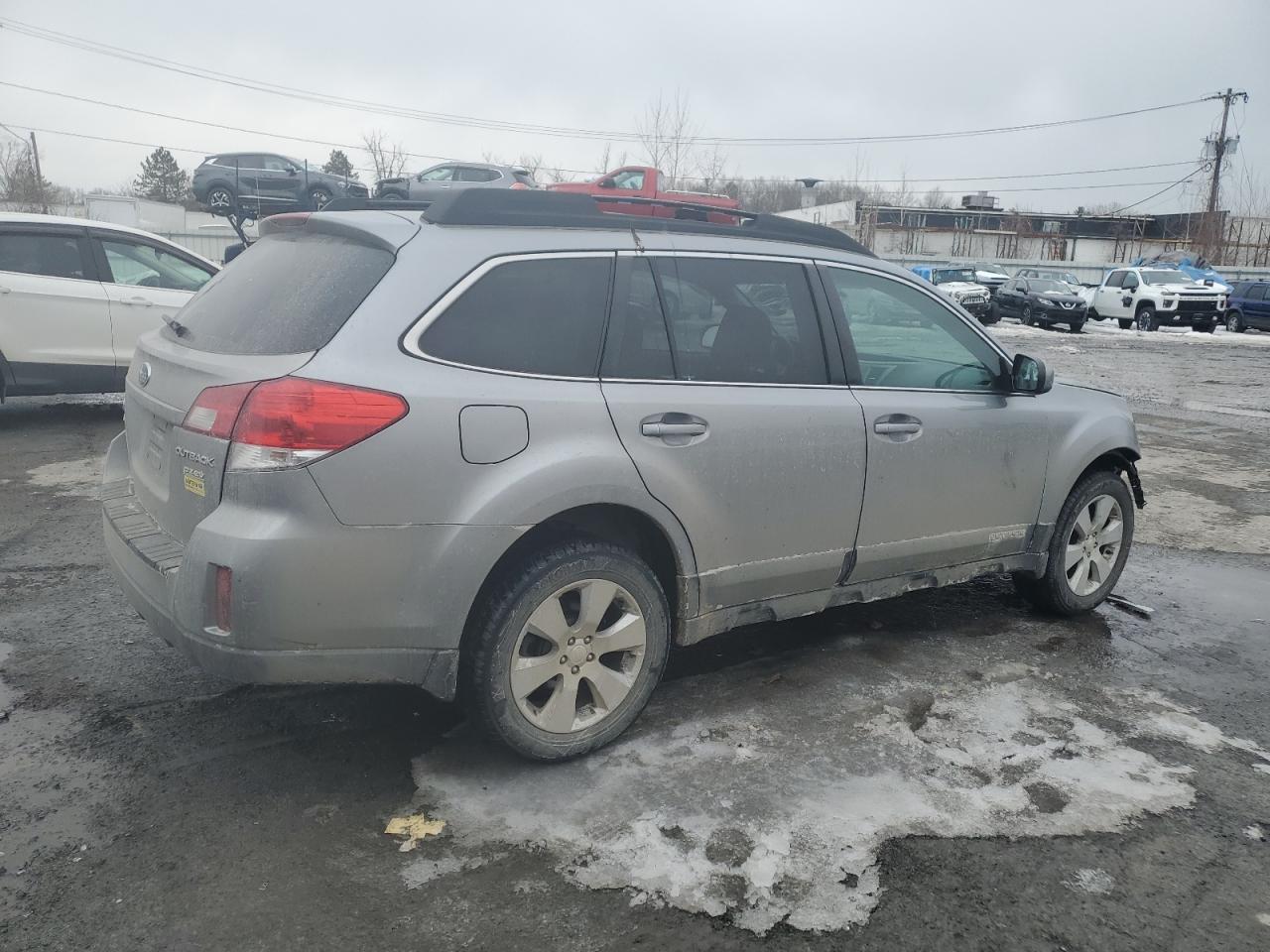 2011 Subaru Outback - Image 3