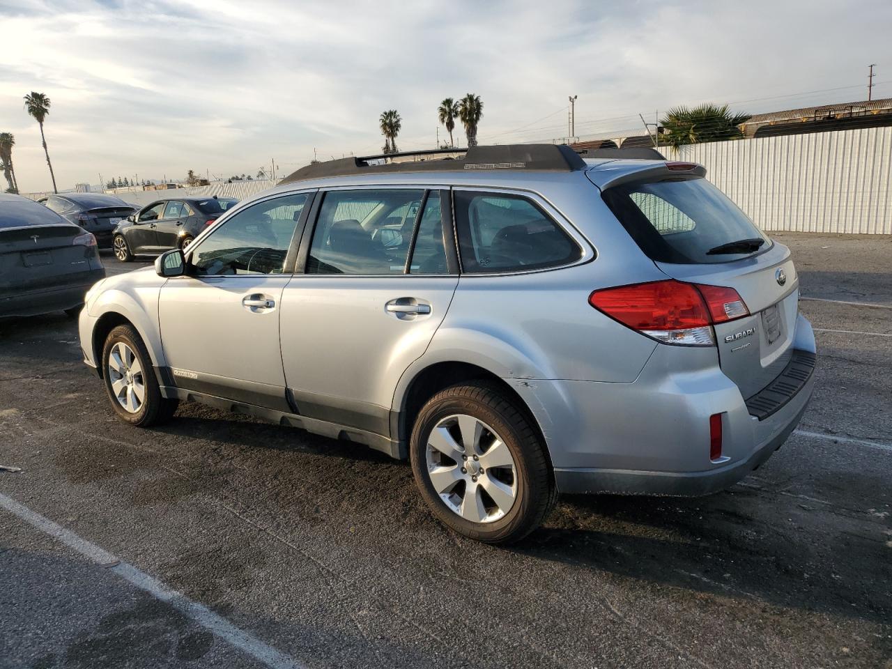 2012 Subaru Outback - Image 2