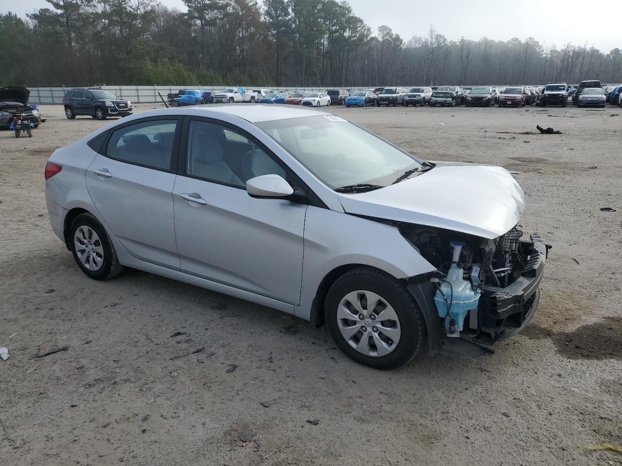 2015 Hyundai Accent - Image 4
