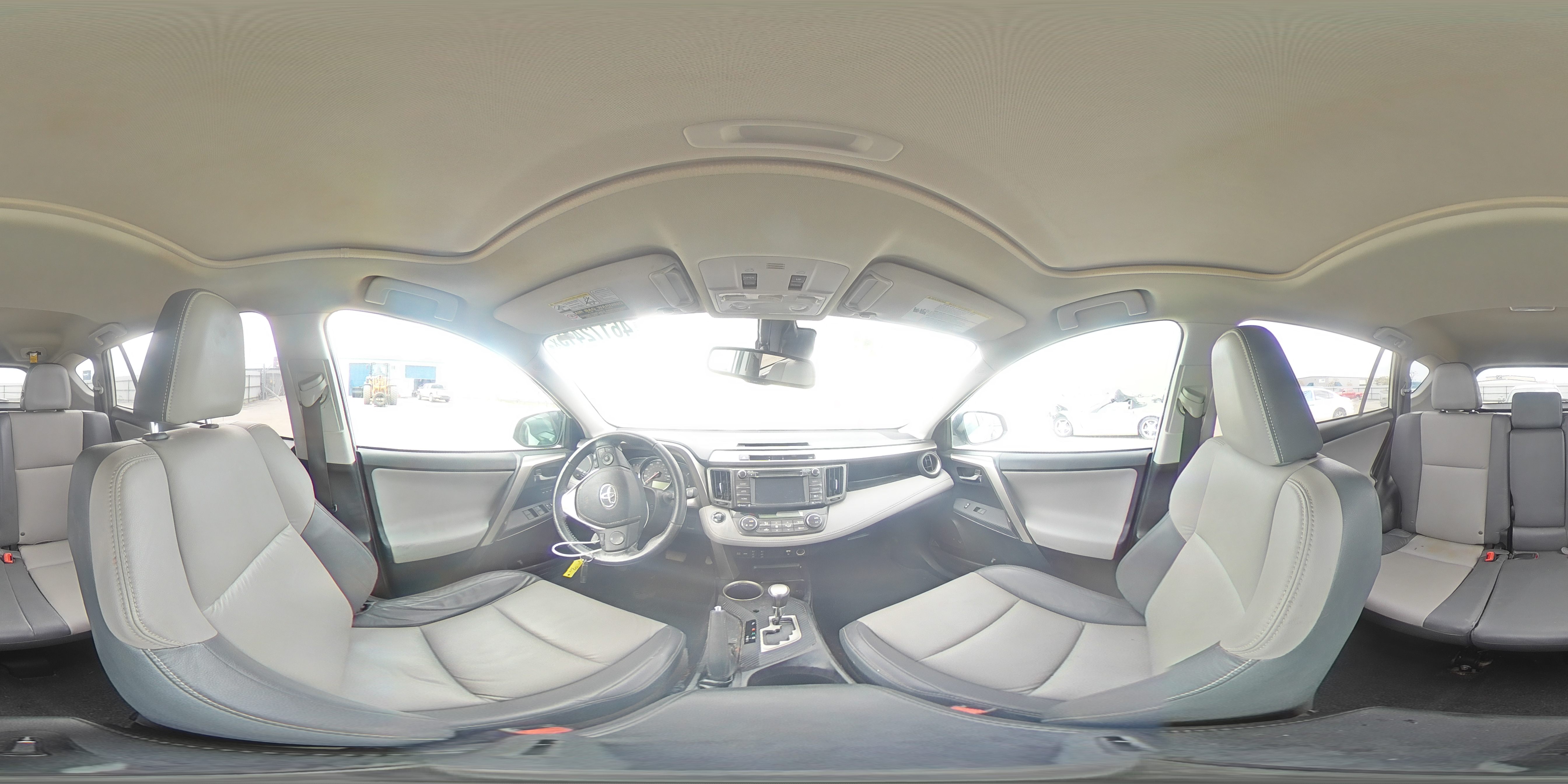 2014 Toyota RAV 4 - Image 12