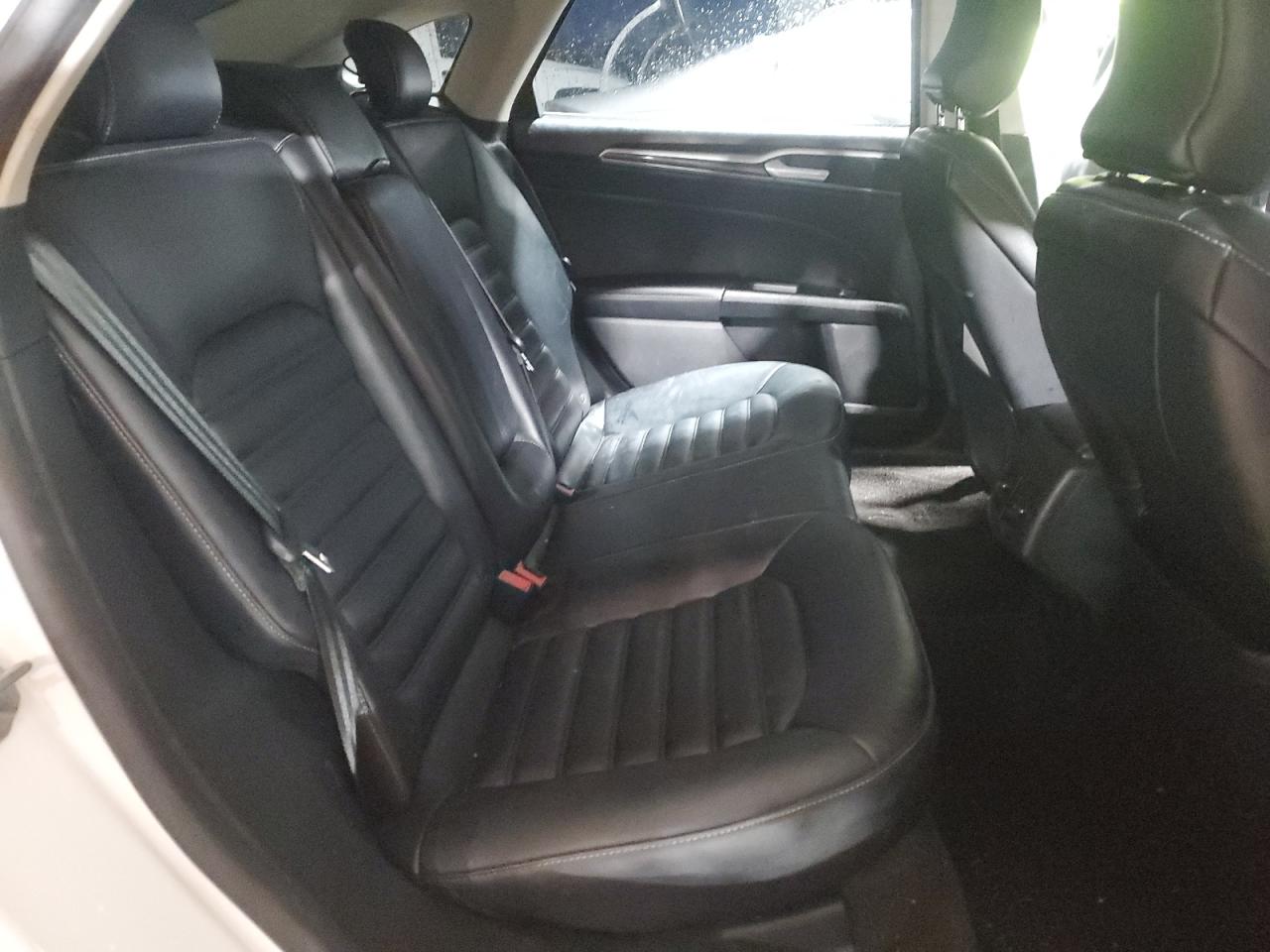2019 Ford Fusion - Image 10
