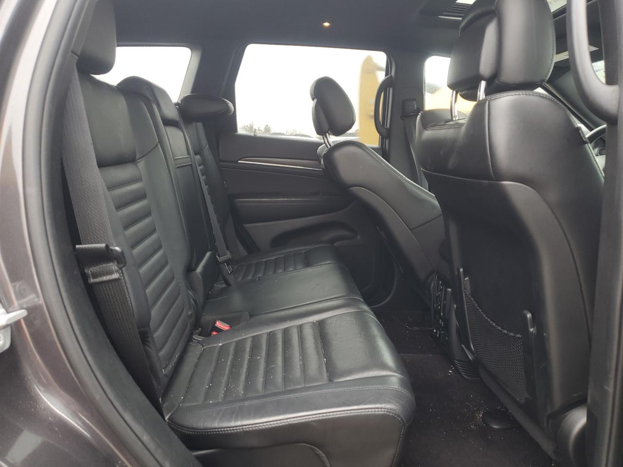 2018 Jeep Grand Cherokee - Image 12