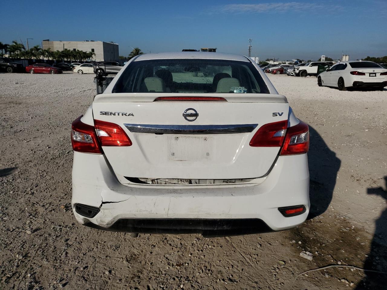 2016 Nissan Sentra - Image 6