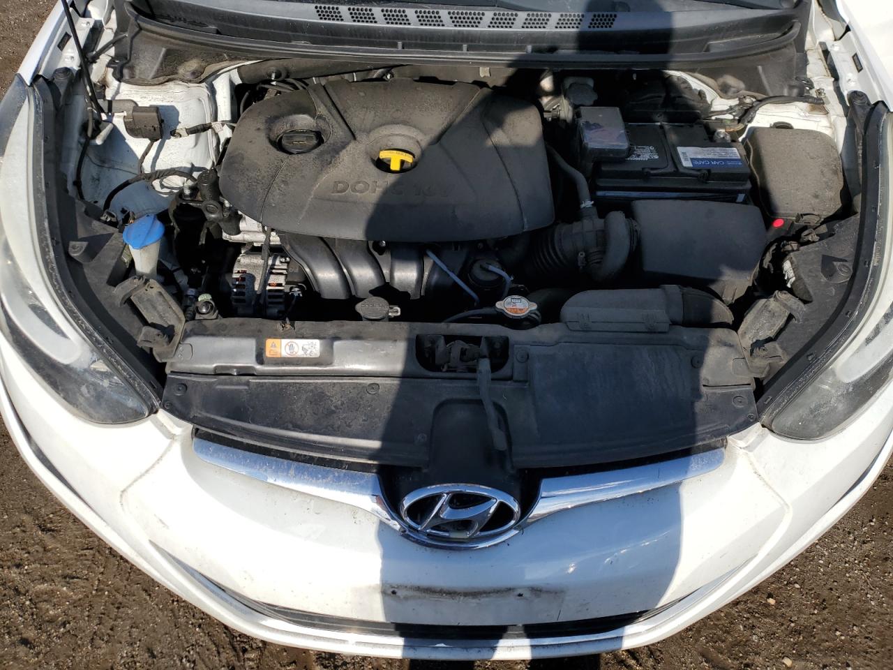 2016 Hyundai Elantra - Image 11