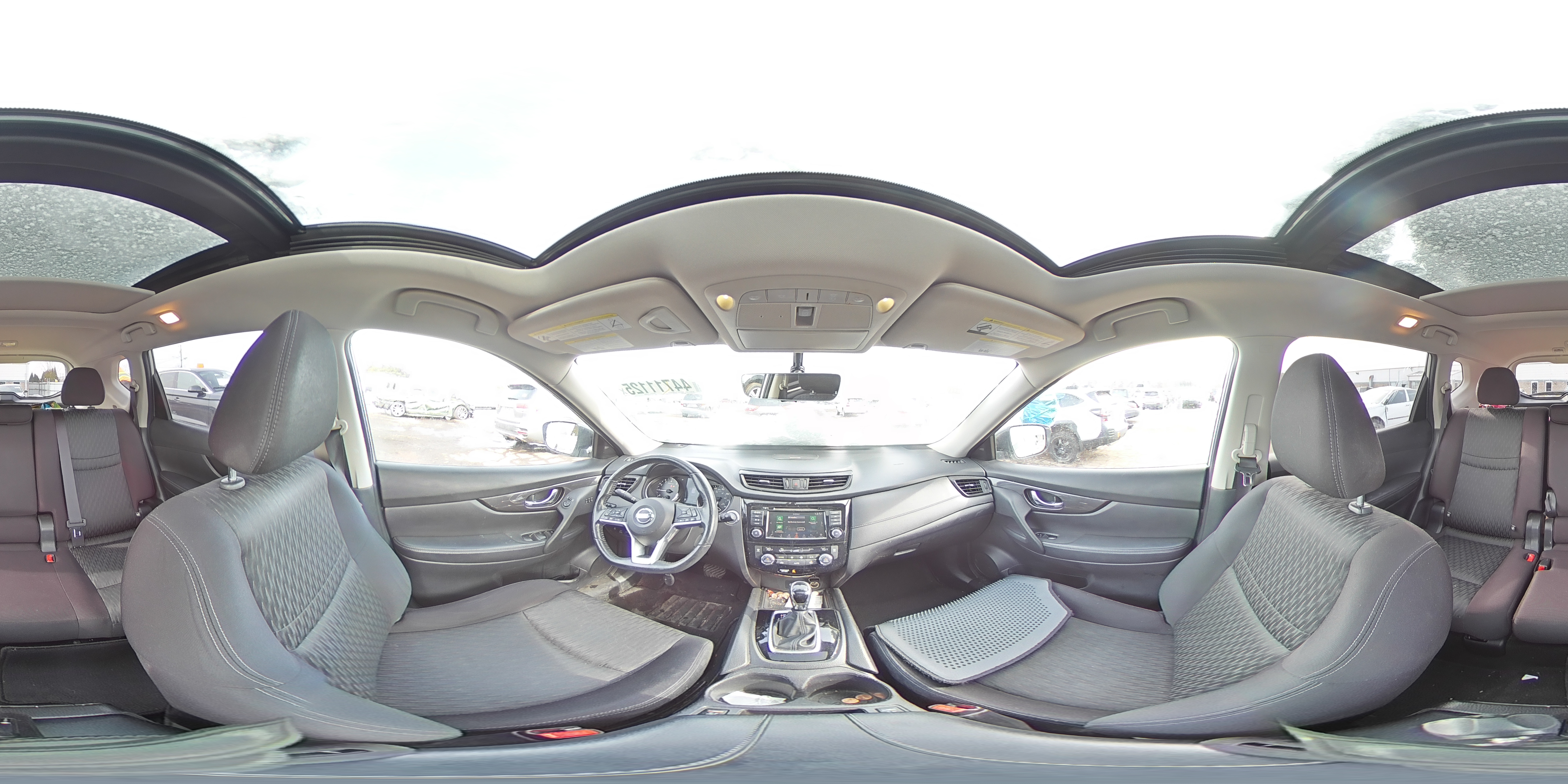 2018 Nissan Rogue - Image 13