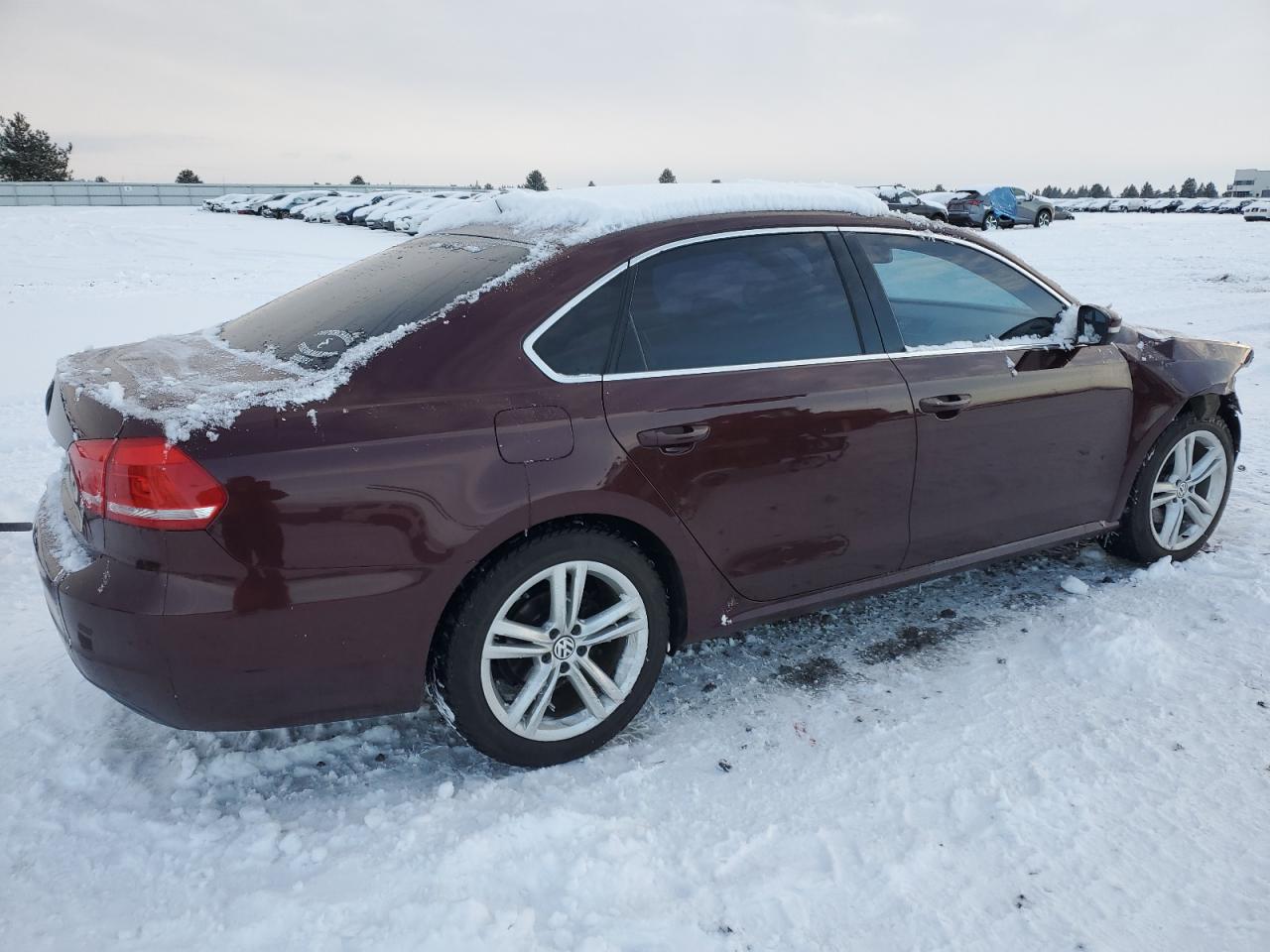 2014 Volkswagen Passat - Image 3