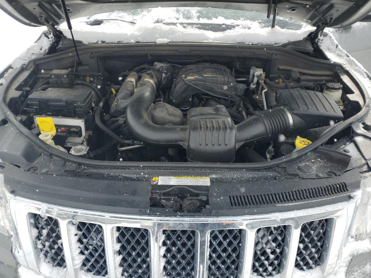 2012 Jeep Grand Cherokee - Image 12