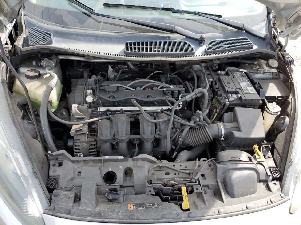 2014 Ford Fiesta - Image 11