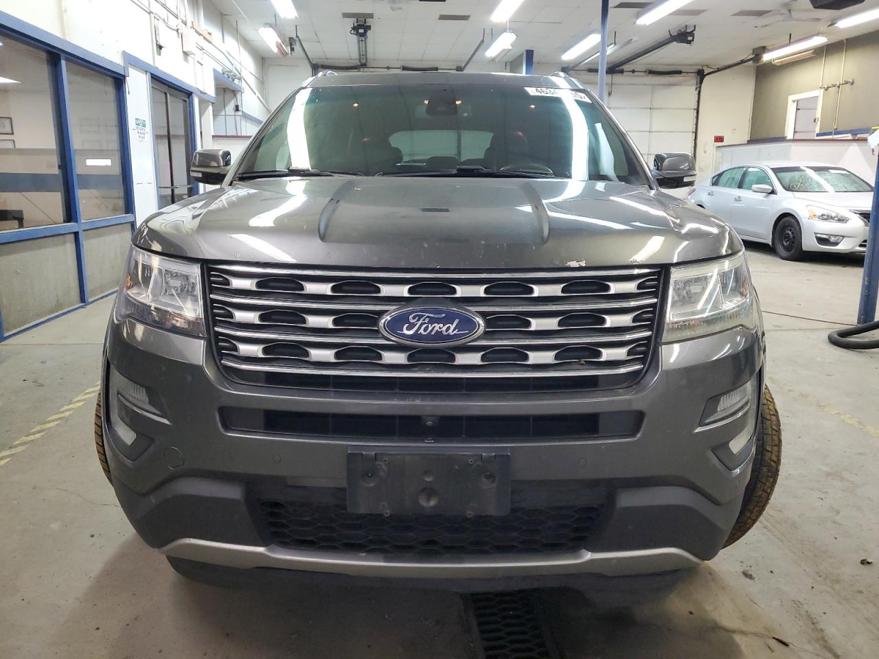 2017 Ford Explorer - Image 5
