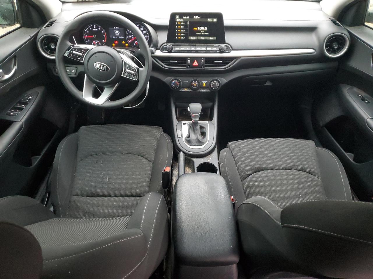 2021 Kia Forte - Image 8