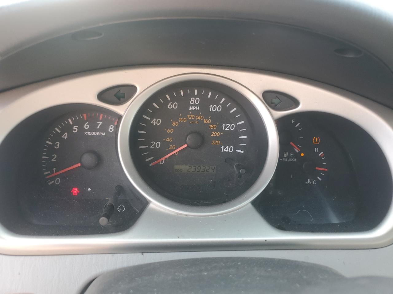 2005 Toyota Highlander - Image 9