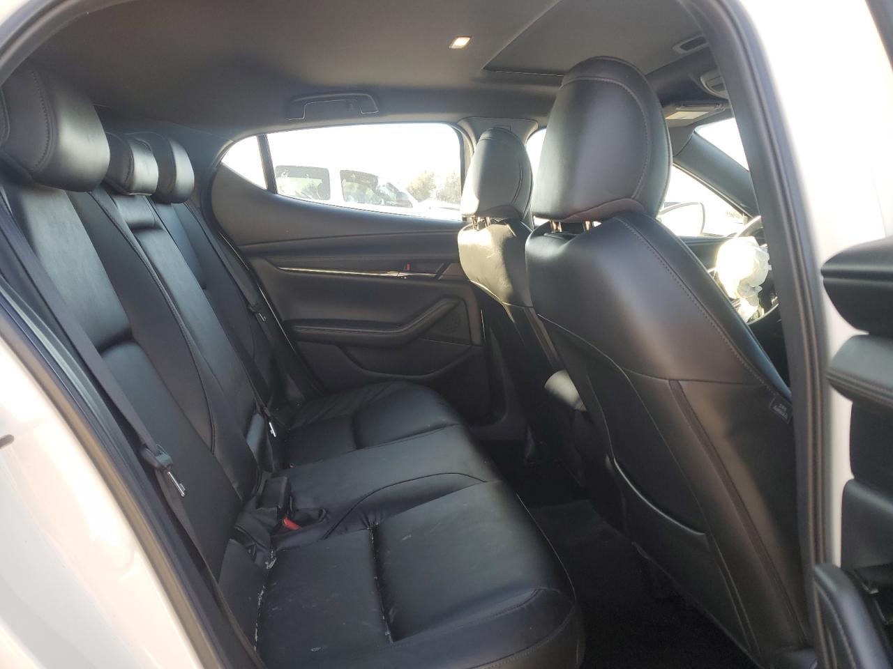 2021 Mazda 3 - Image 11