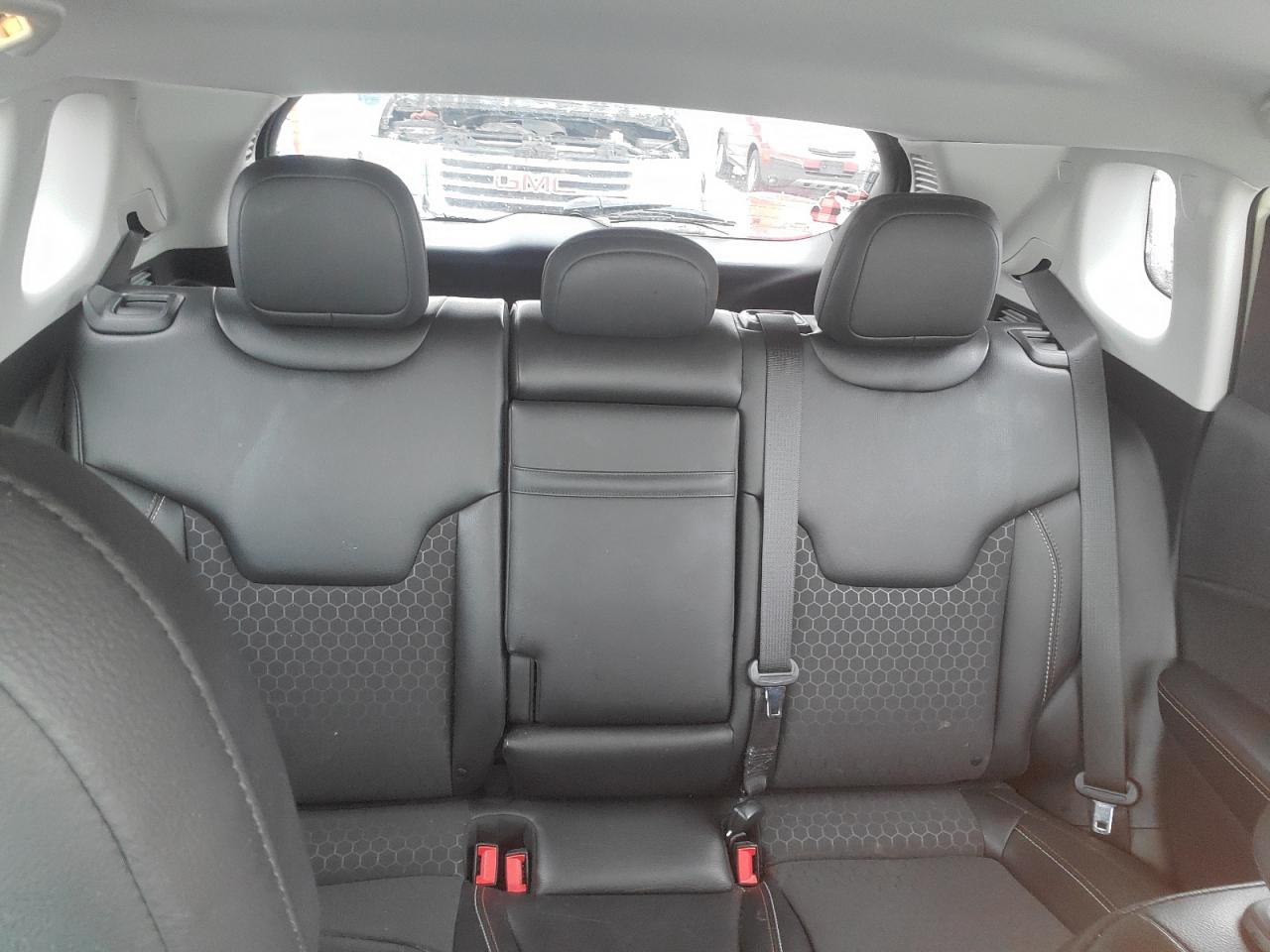 2019 Jeep Compass - Image 10