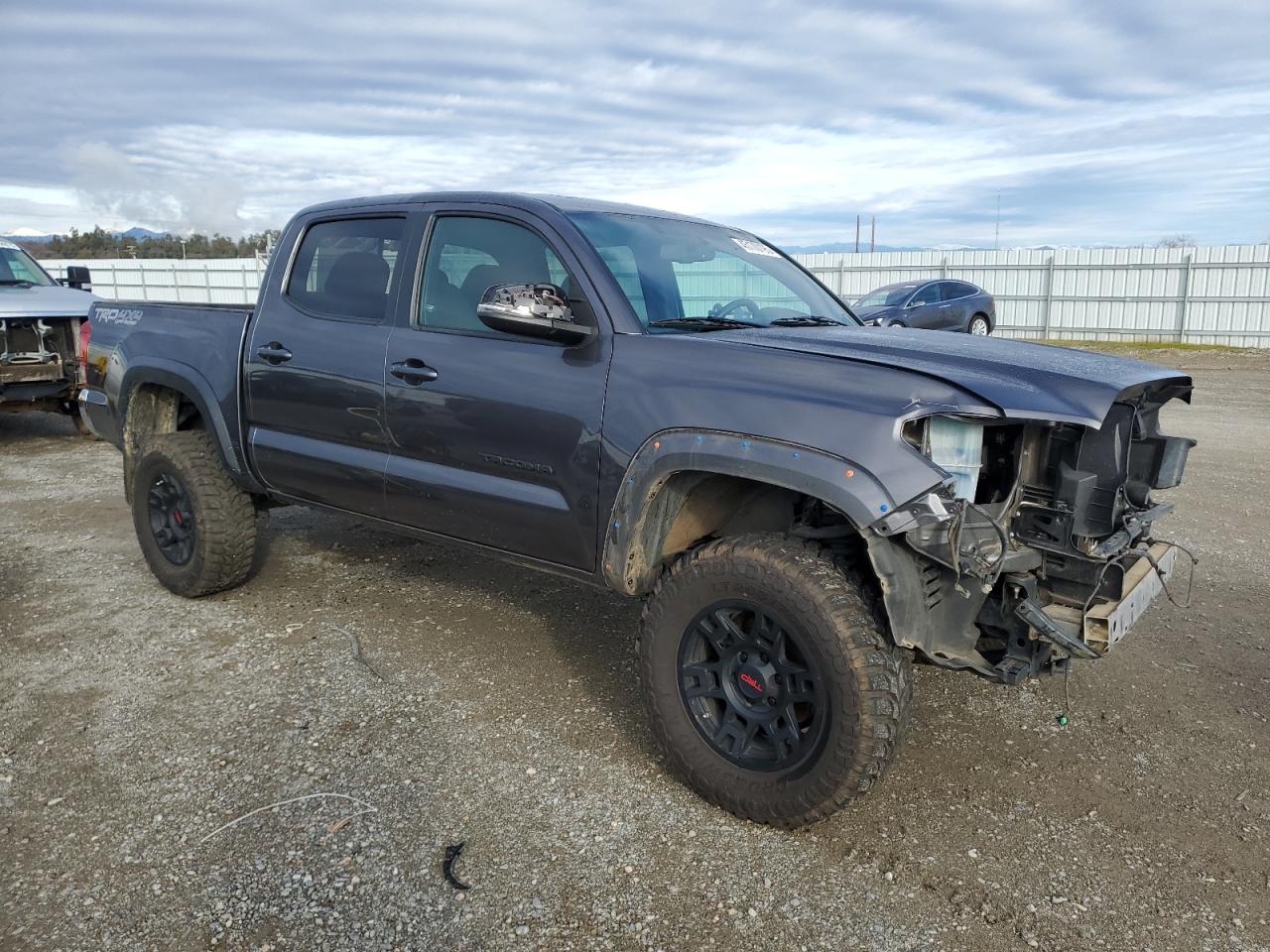 2017 Toyota Tacoma - Image 4