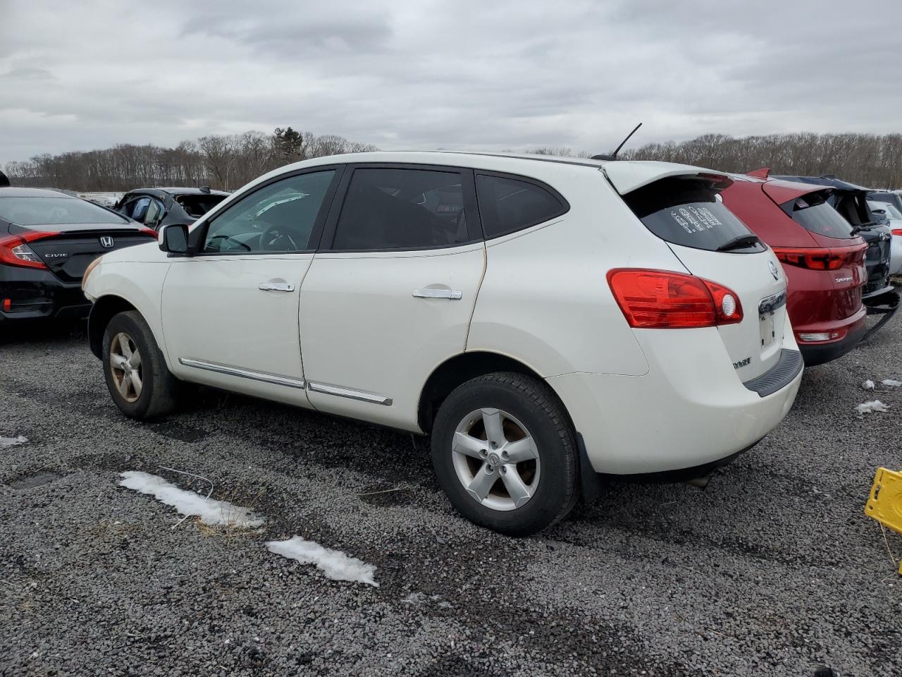 2013 Nissan Rogue - Image 2