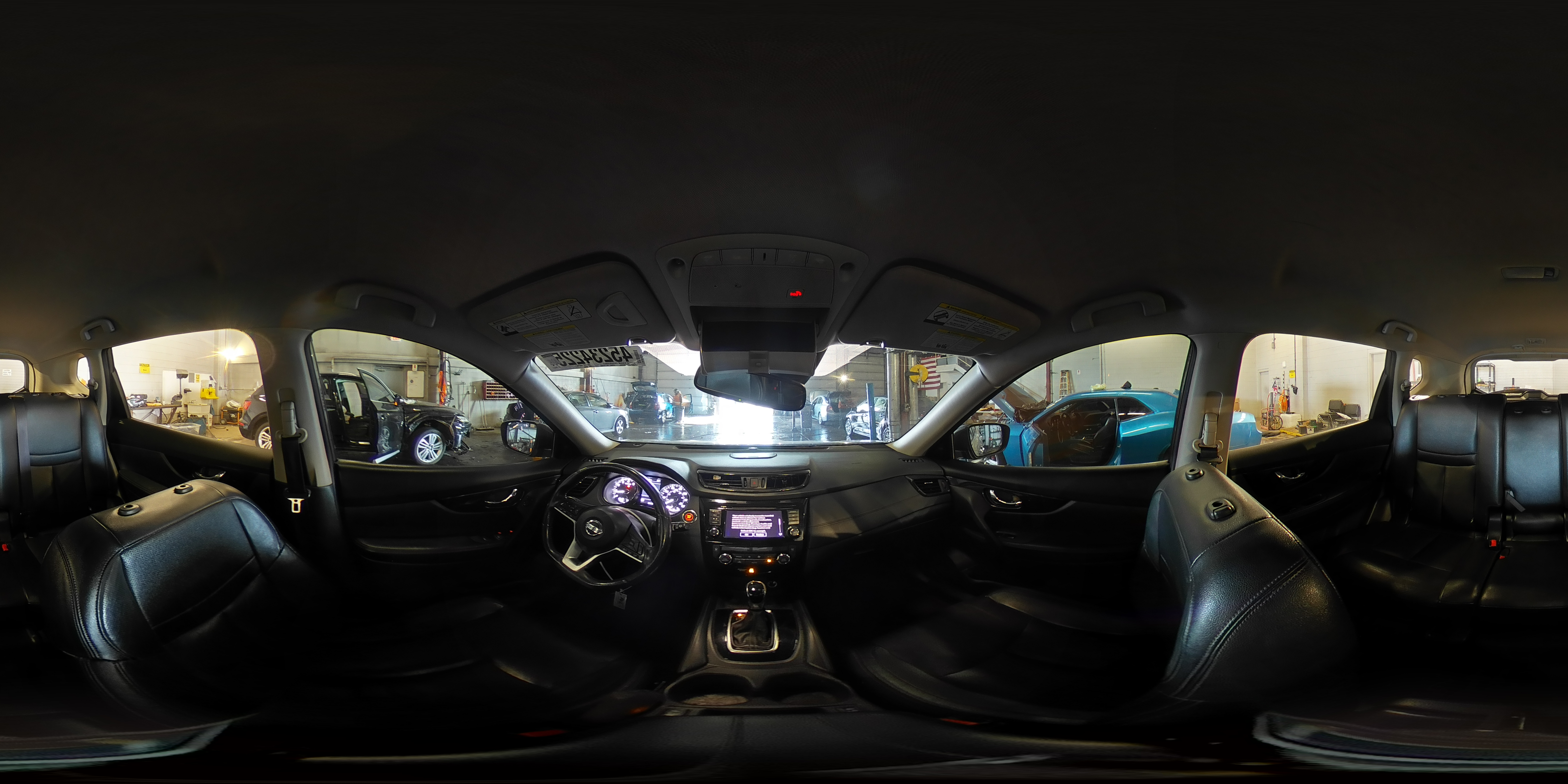 2018 Nissan Rogue - Image 14