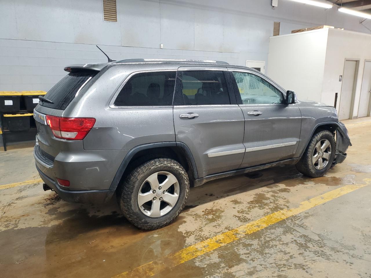 2012 Jeep Grand Cherokee - Image 3