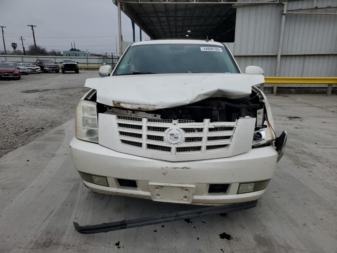 2007 Cadillac Escalade - Image 5