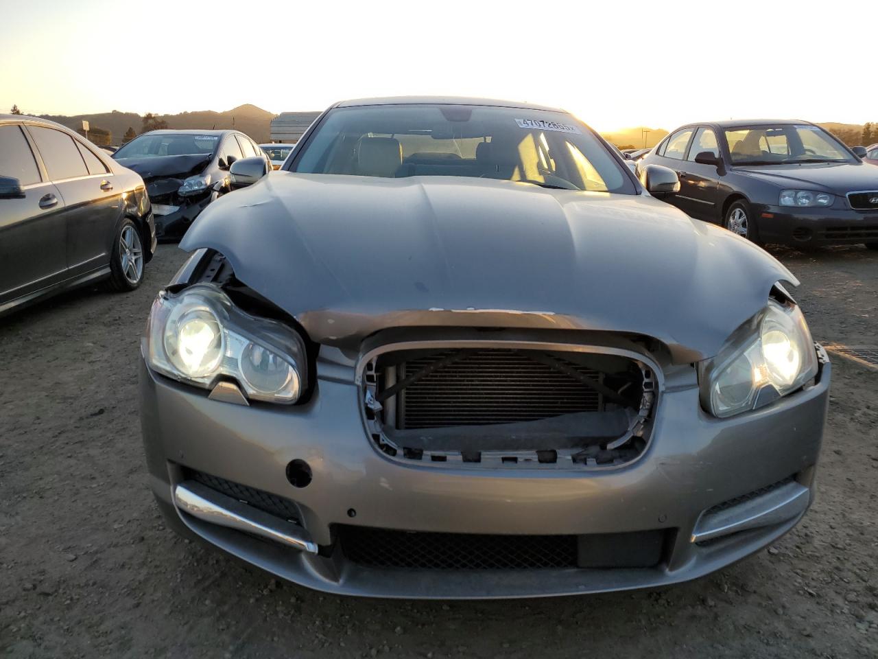 2009 Jaguar XF - Image 5