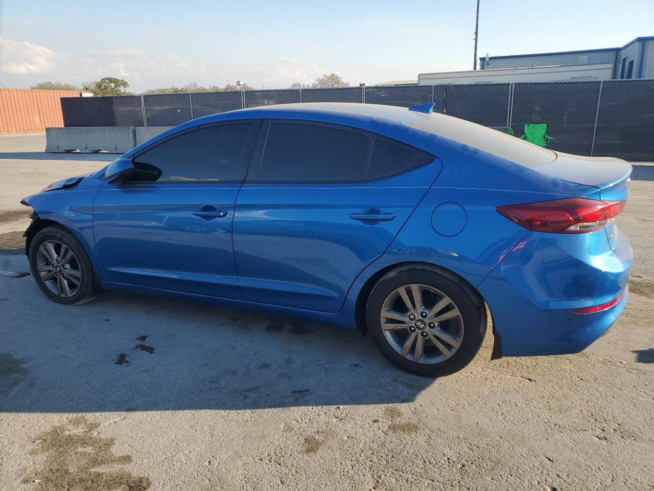 2017 Hyundai Elantra - Image 2