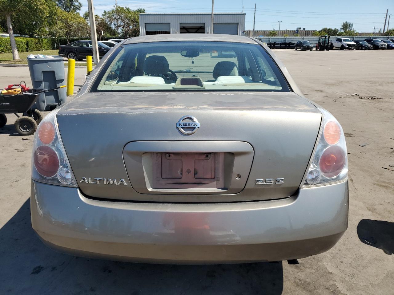 2003 Nissan Altima - Image 6