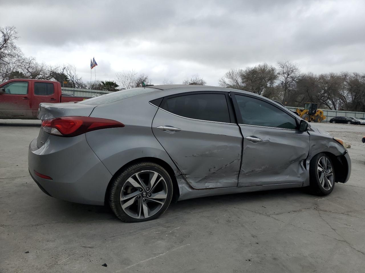 2015 Hyundai Elantra - Image 3