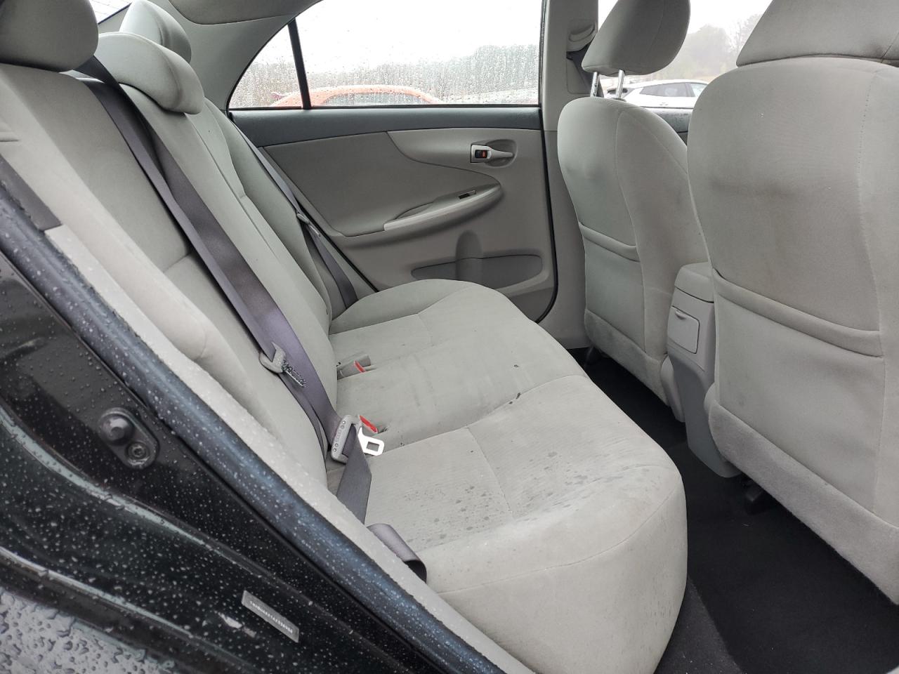 2010 Toyota Corolla - Image 10