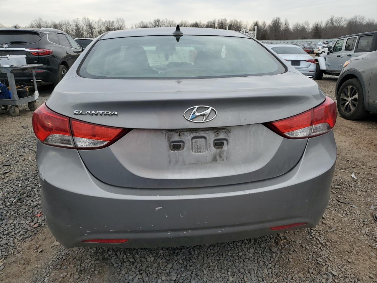 2012 Hyundai Elantra - Image 6