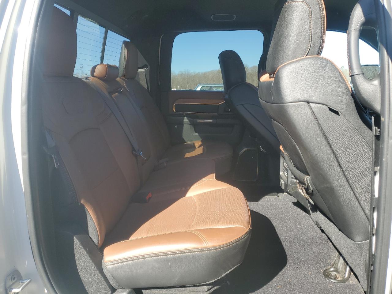 2022 RAM 2500 - Image 10