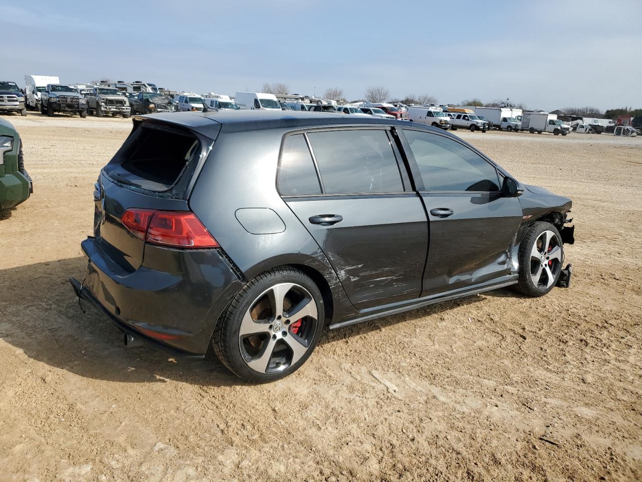 2017 Volkswagen GTI - Image 3
