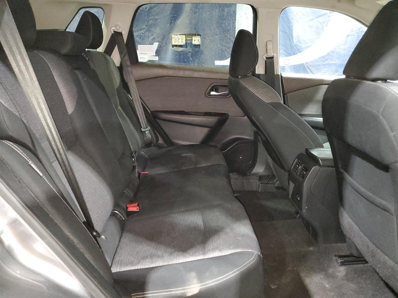2021 Nissan Rogue - Image 11