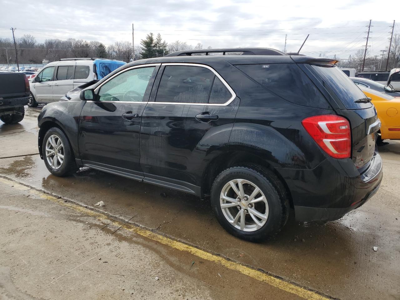 2017 Chevrolet Equinox - Image 2