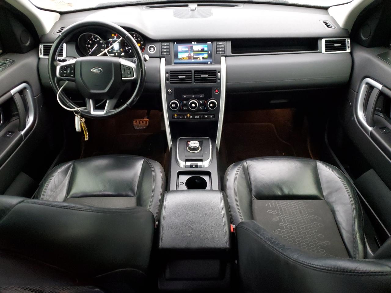 2017 Land Rover Discovery - Image 8