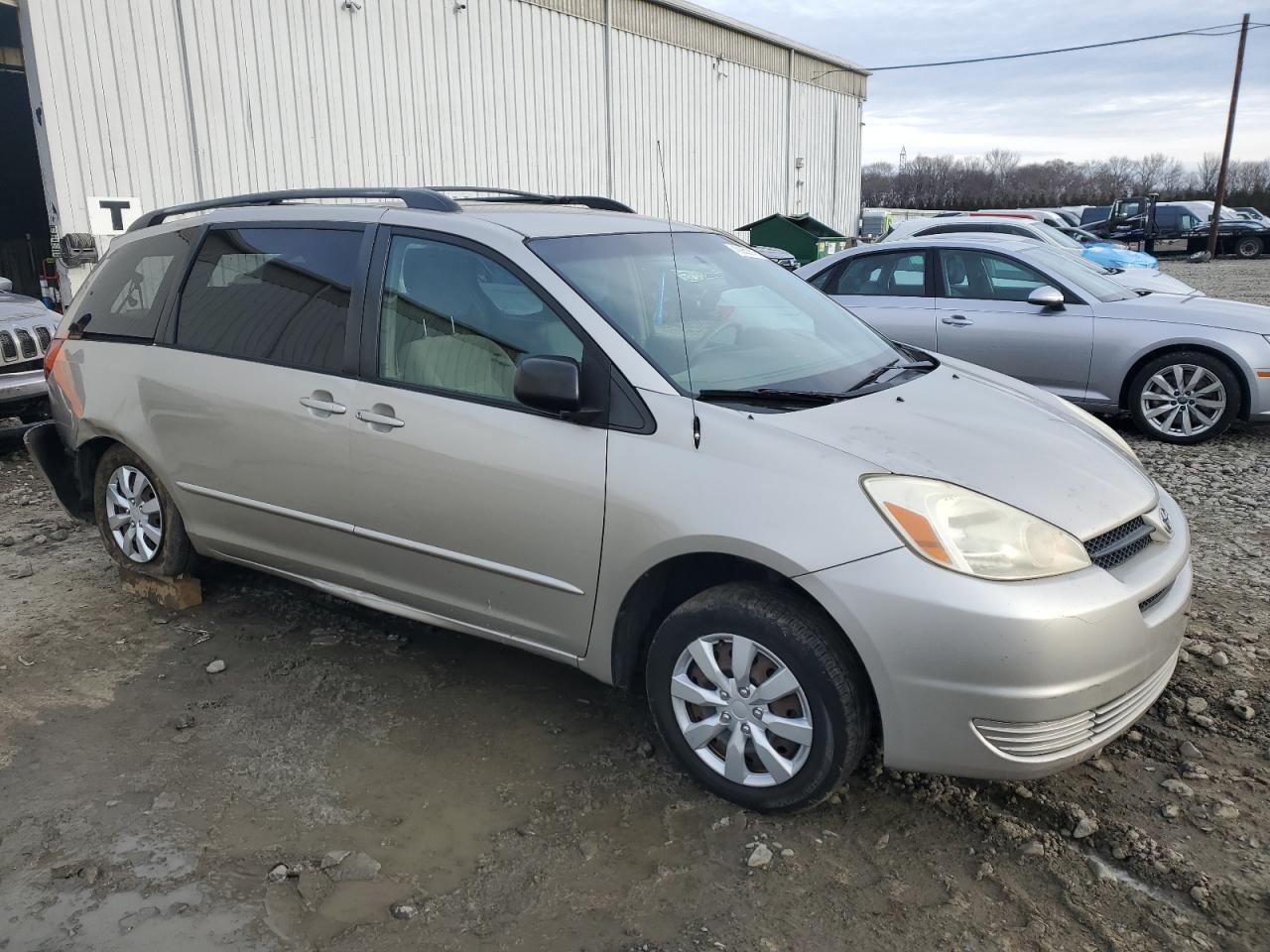 2005 Toyota Sienna - Image 4