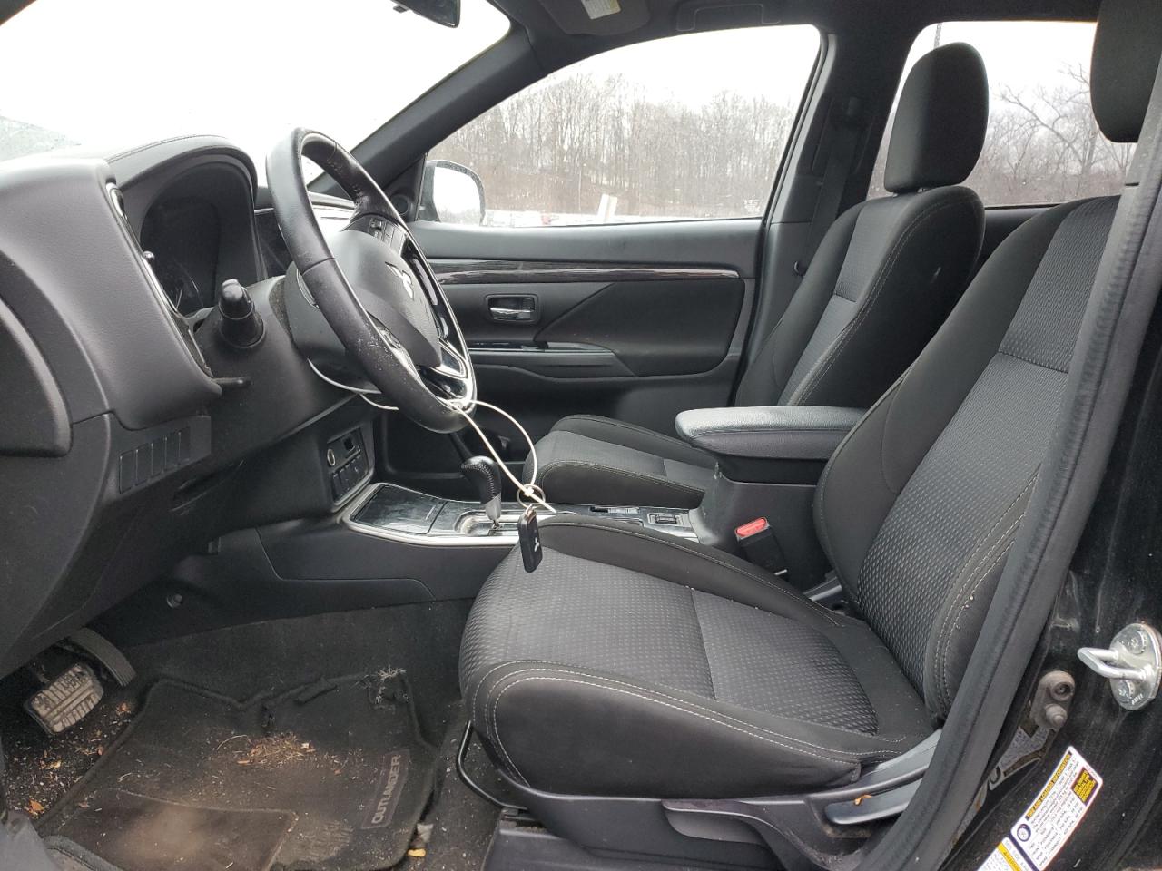 2018 Mitsubishi Outlander - Image 7