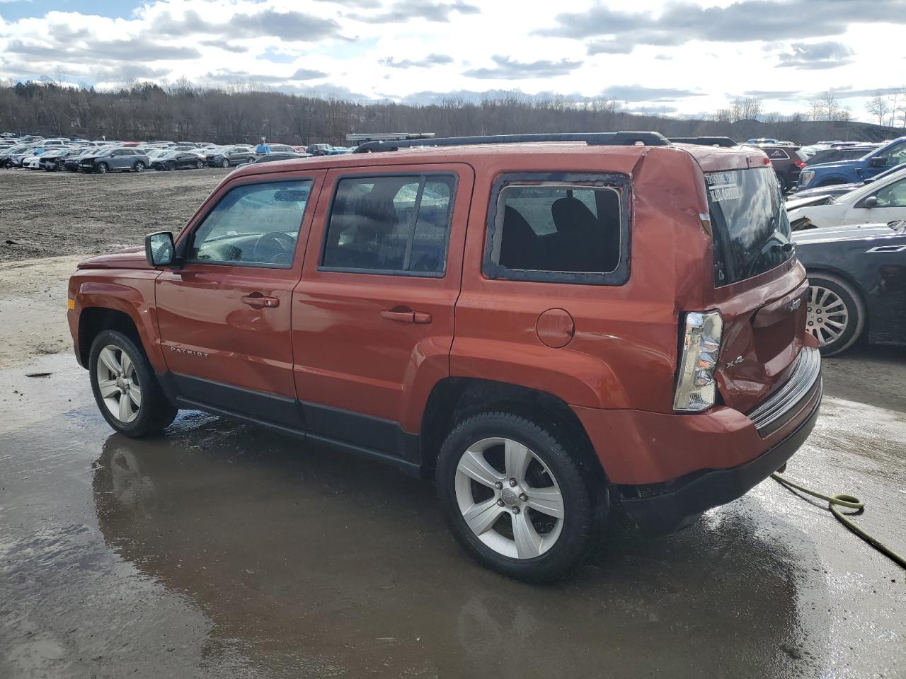 2012 Jeep Liberty (Patriot) - Image 2