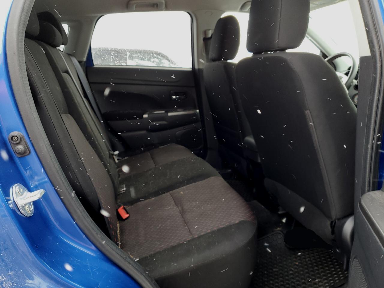 2019 Mitsubishi Outlander - Image 11