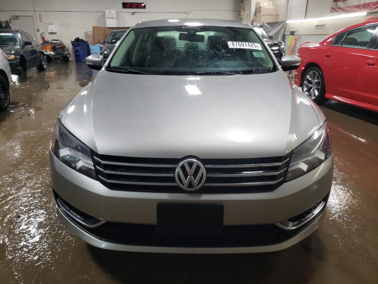 2014 Volkswagen Passat - Image 5