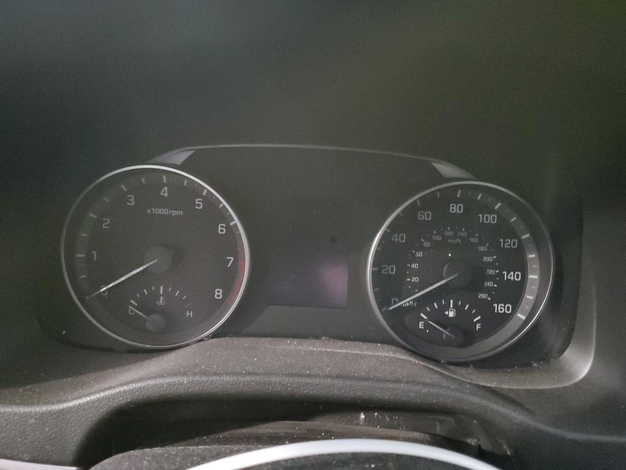 2018 Hyundai Elantra - Image 9