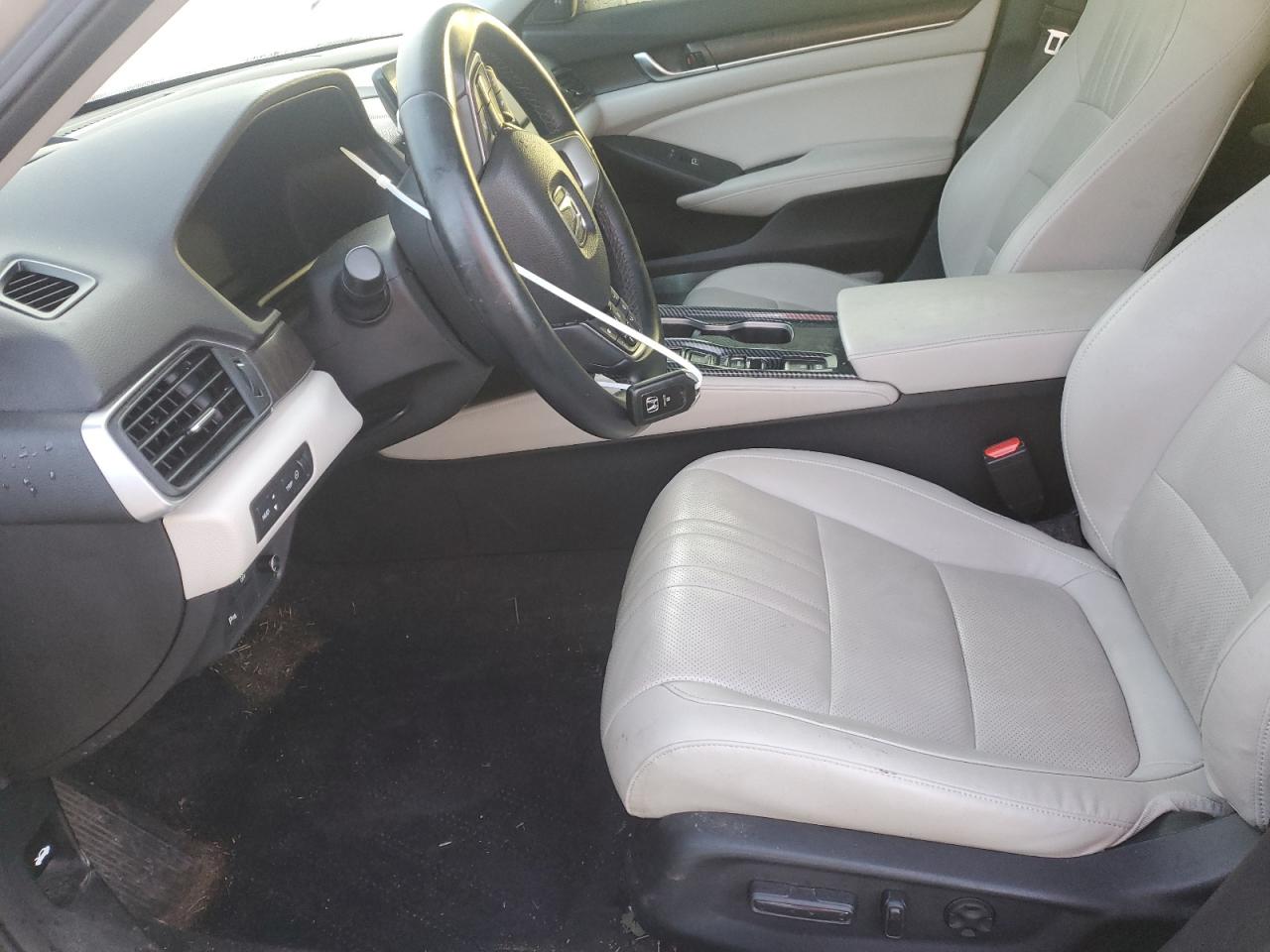 1HGCV2F98JA003144 HONDA ACCORD 2018