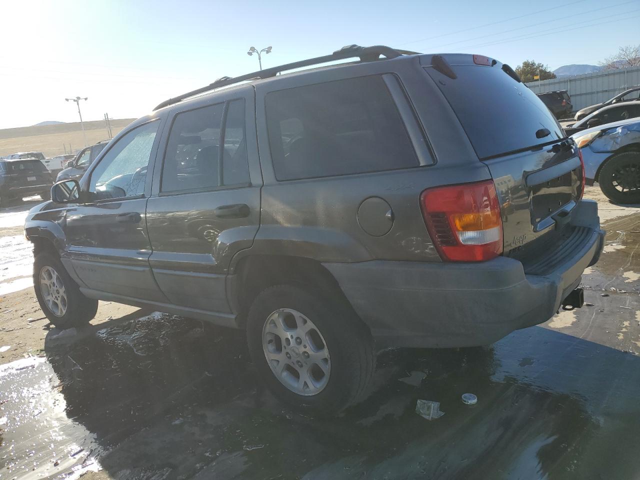 2000 Jeep Grand Cherokee - Image 2