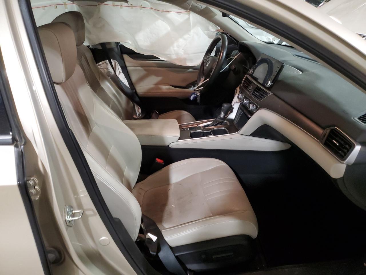1HGCV1F53JA196181 HONDA ACCORD 2018