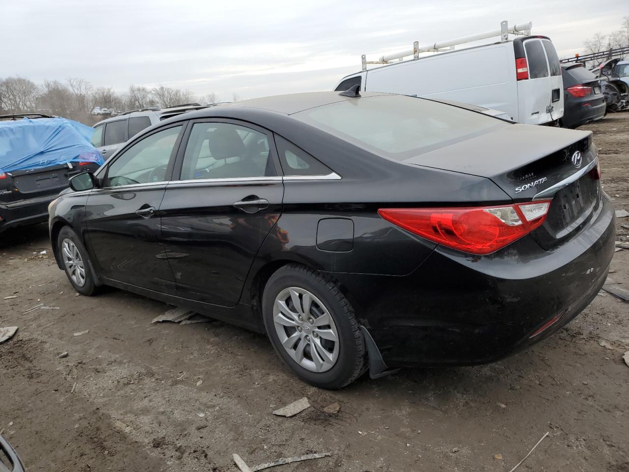 2011 Hyundai Sonata - Image 2