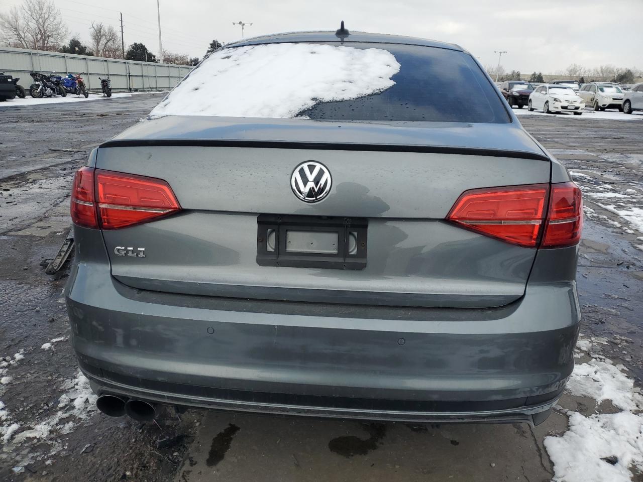 2017 Volkswagen Jetta - Image 6