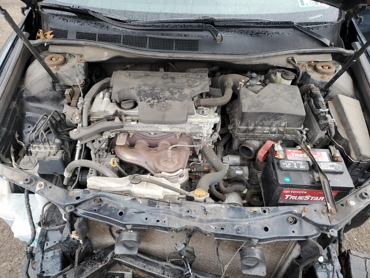 2014 Toyota Camry - Image 11