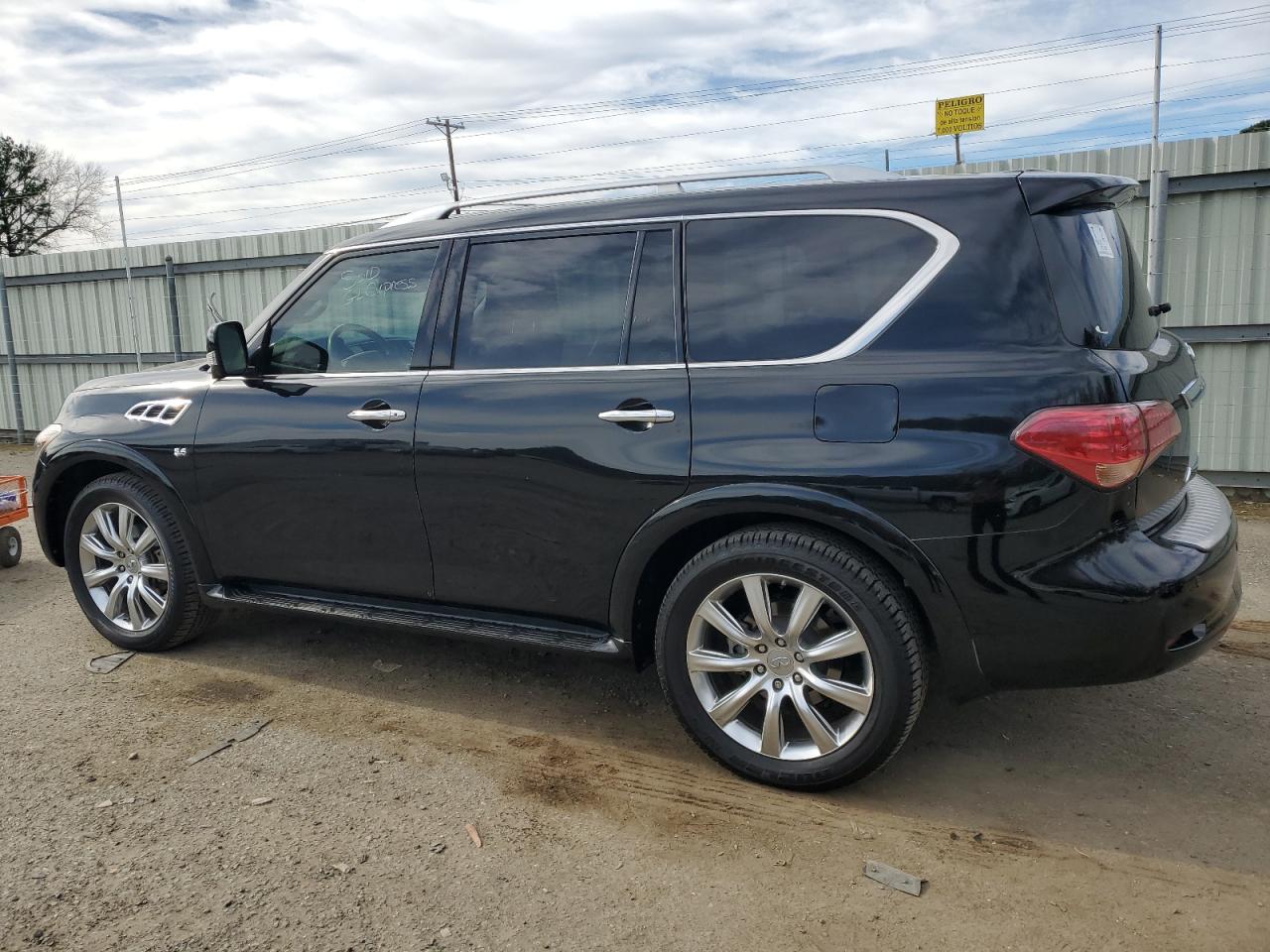 2014 Infiniti QX80 - Image 2
